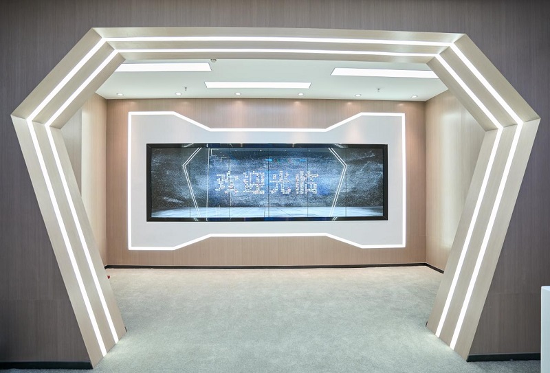 棒！華邦瀛集團(tuán)智慧展廳正式揭牌